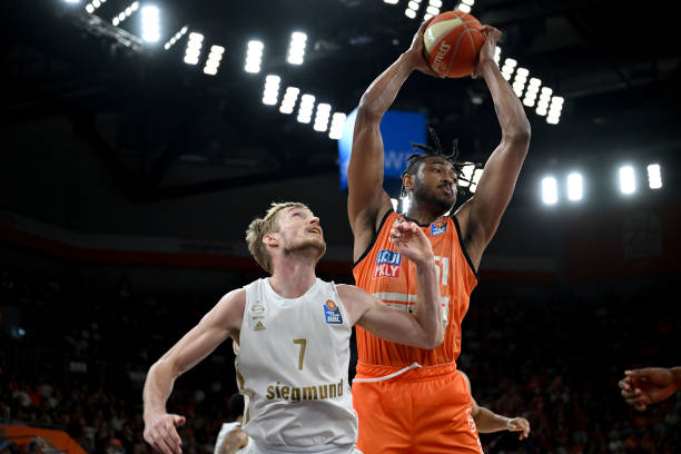 更是为了打 更是为了打